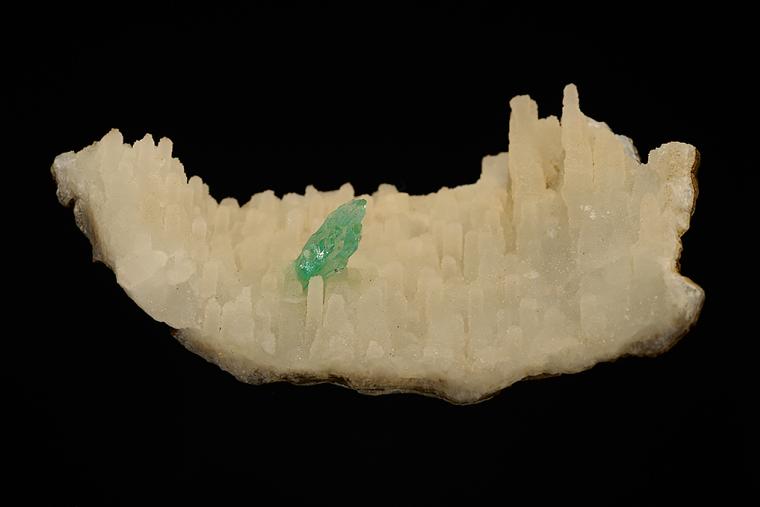 APOPHYLLITE on QUARTZ